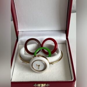 Gucci MADE IN ITALY Watch Ladies Interchangeable Bezels + 4 bezels